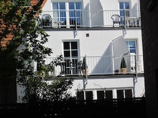 Balkonterasse von hinten