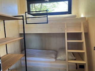 Kinderzimmer mit Hochbett