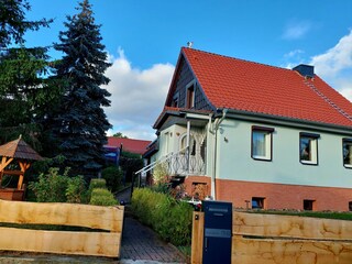 Unser Wohnhaus nebenan