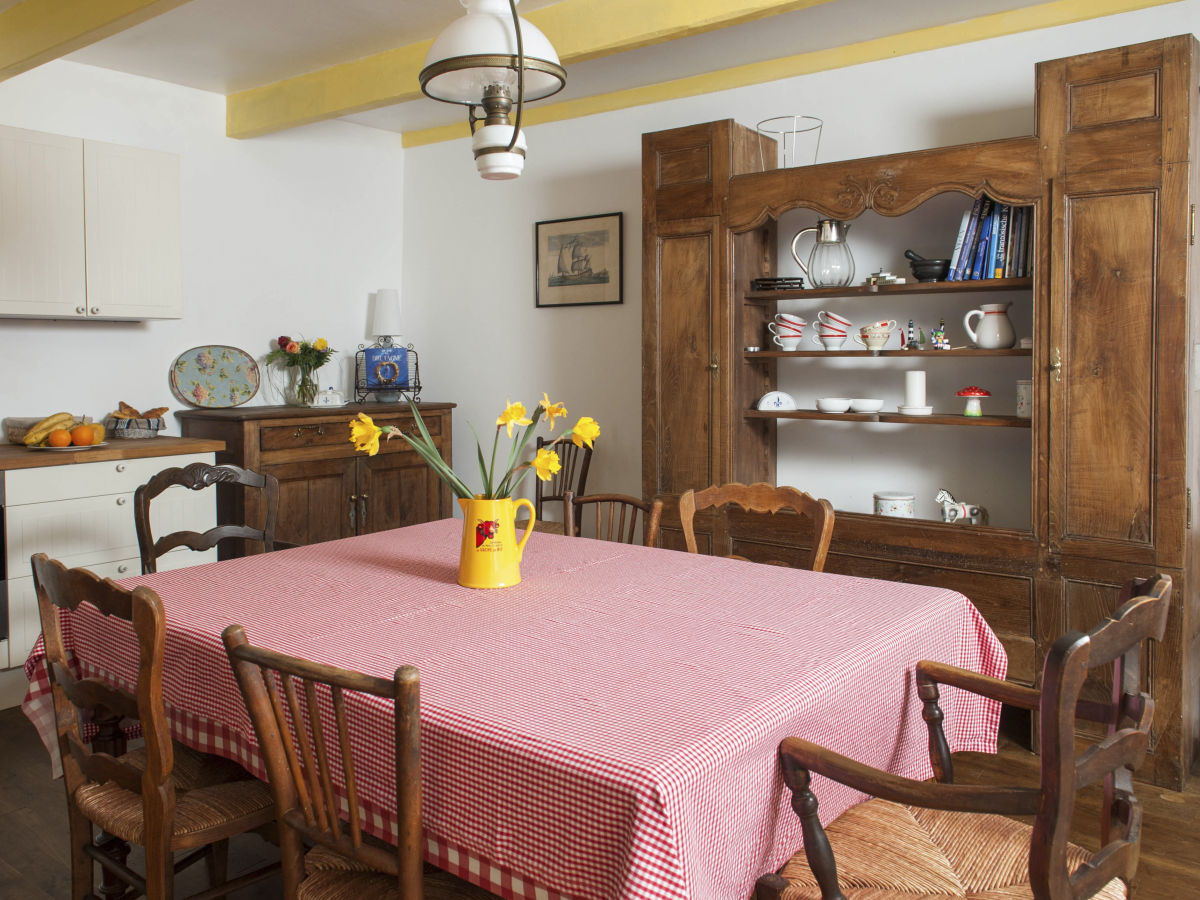 The kitchen, cosy and well equipped