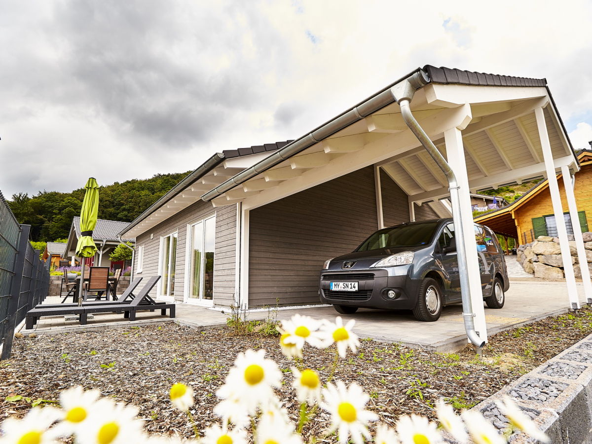 Ferienhaus - Schönblick - Carport - Sonnenterrasse -