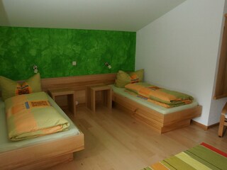 ''grünes Zimmer als Einzelbetten''