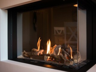 Kamin-/Ofen