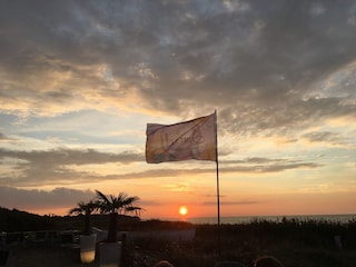 Strandbar Sunset am Steinwarder