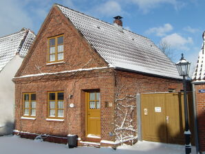 Ferienhaus Fischerhuus - Tönning - image1