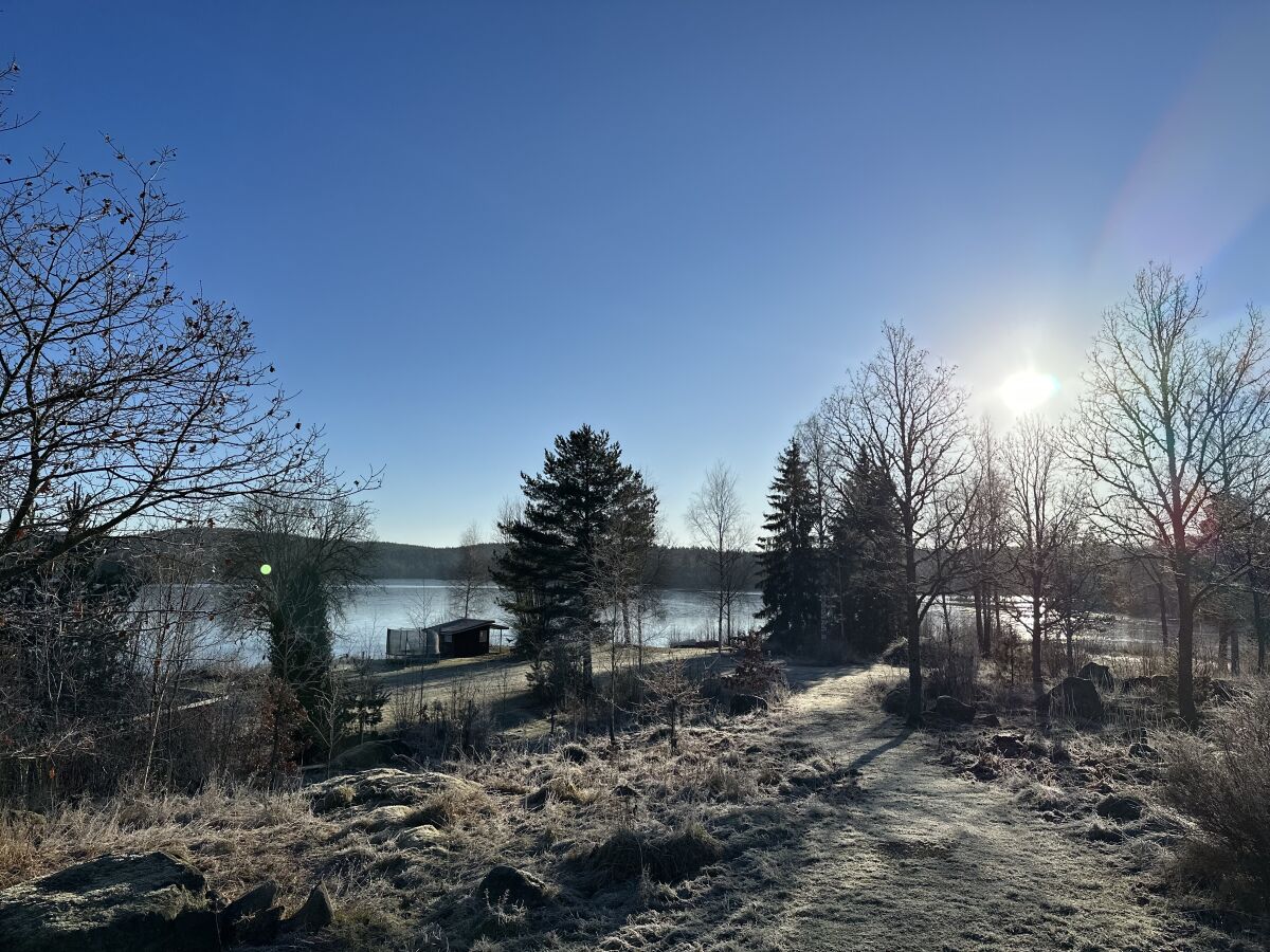 Smålunda im vormittag, Januar