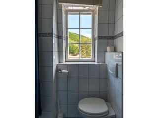 Bad Feuerberg mit Blick auf die Weinberge