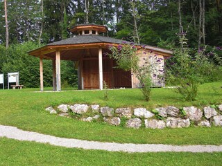Der Musikpavillon im Kneippgarten von Bad Faulenbach