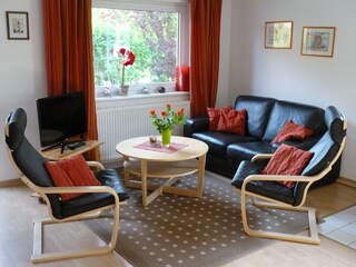 gemütliche Sitzecke mit TV