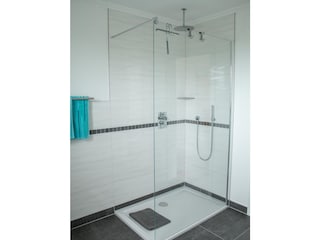 ebenerdige Regendusche