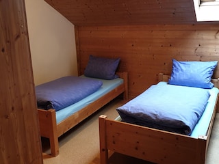 2. Schlafzimmer