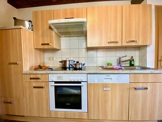 große,Küche m. Spülmaschine