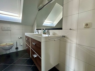 Badezimmer mit Doppelwaschtisch