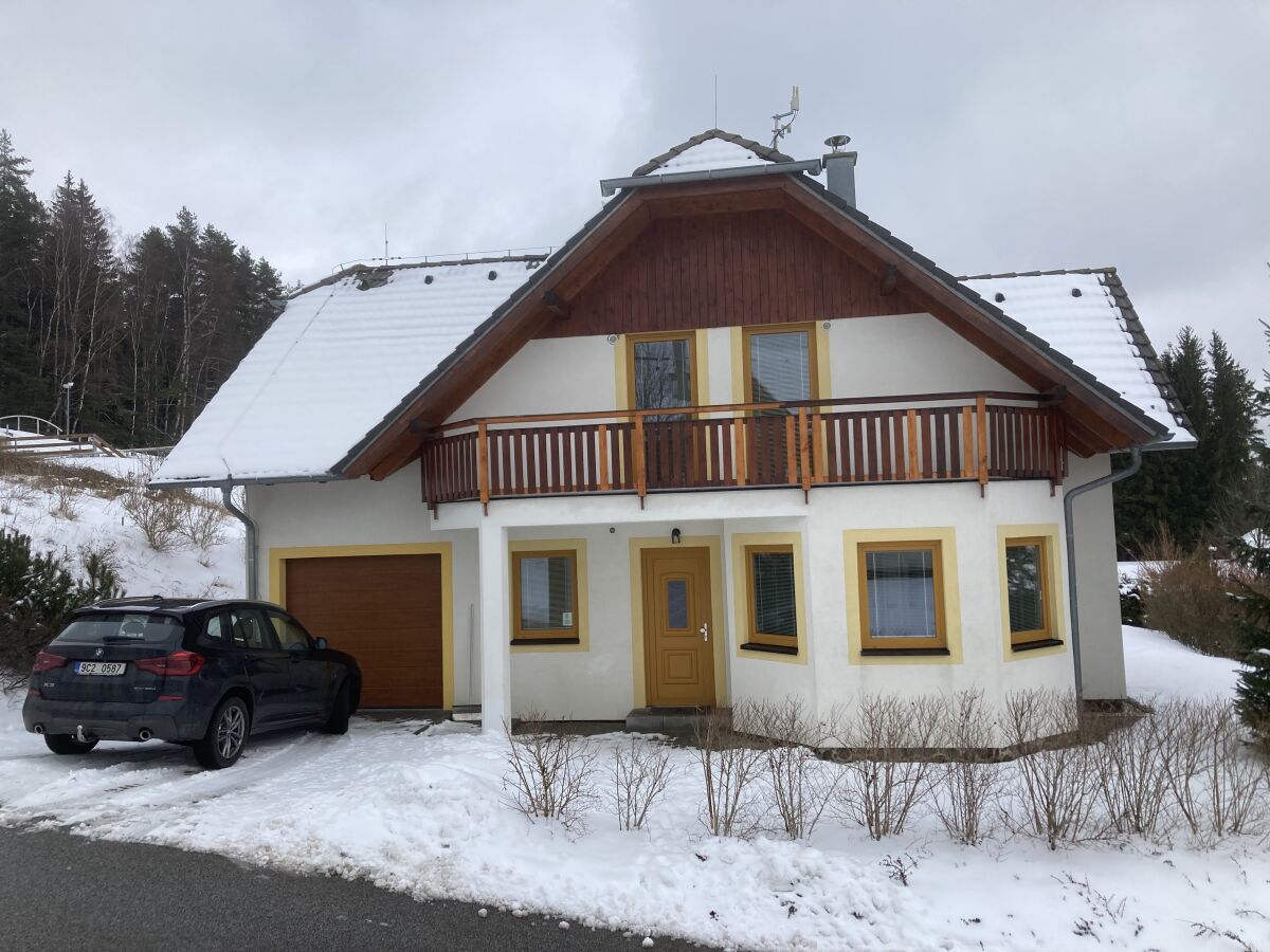 Ferienhaus im Winter