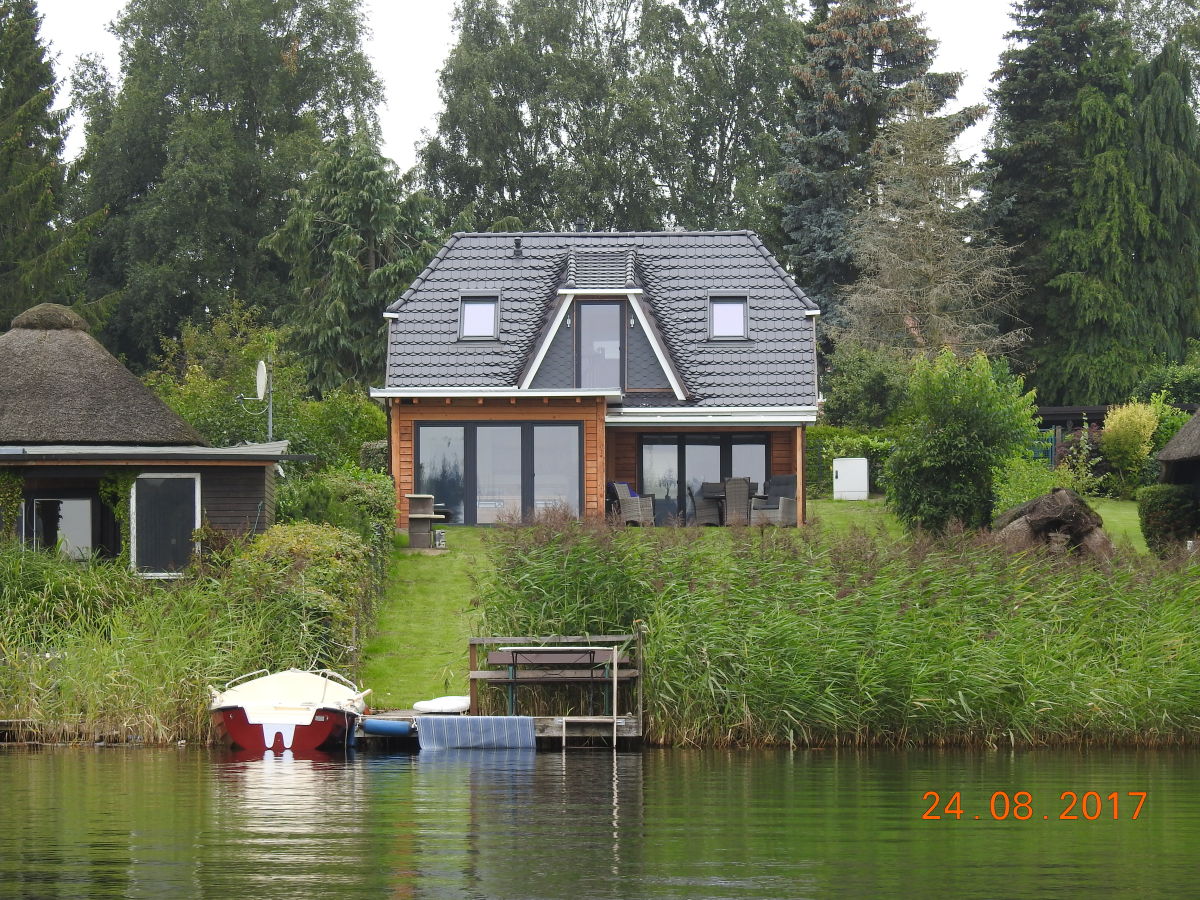 House view from the Schaal Lake