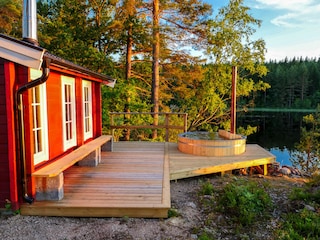 Optionales Extra: Spabereich mit Sauna und Badetonne