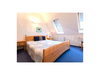 Zweites Schlafzimmer mit Doppelbett