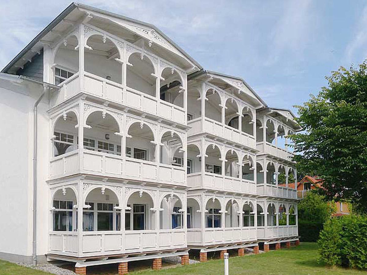 Balkone der Strandresidenz Juliusruh  Haus II