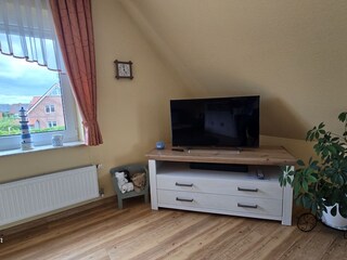 TV-Gerät und Radio über Alexa-Sprachsteuerung