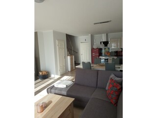 Wohnzimmer- Eßbereich3b
