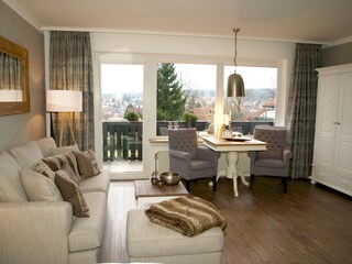 gemütlicher Wohnbereich mit Blick über Braunlage