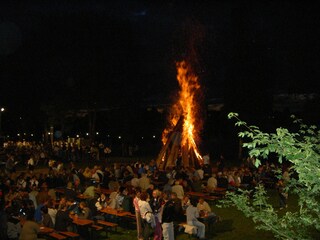Viele Feste und Feiern während der Sommermonate im Ort