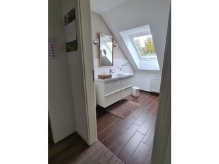 Eingangsbereich & Bad 2025