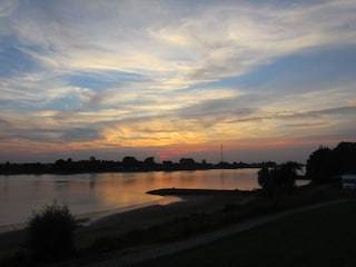 Abendstimmung an der Elbe