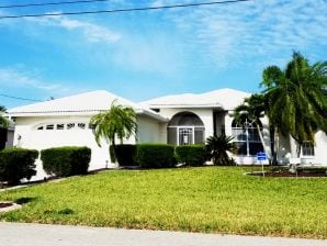 Monas White Villa - Cape Coral - image1