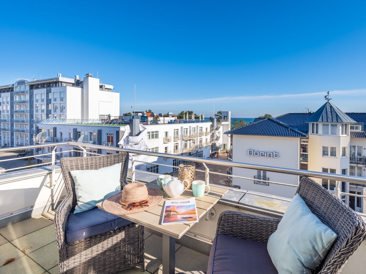 Terrasse mit Blick auf die Ostsee