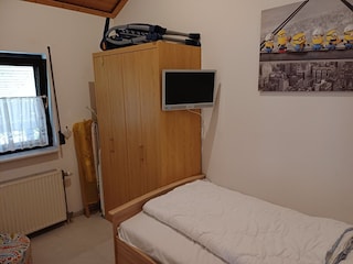 Seniorenbett mit Sat TV