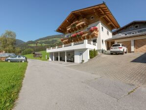 Apartment Schöne Ferienwohnung mit Terrasse in Salzburg - Hollersbach im Pinzgau - image1