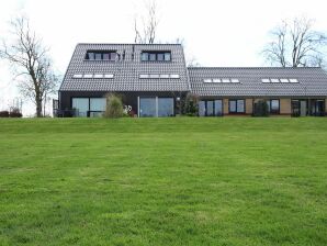 Luxuriöses Ferienhaus am Waldrand in Langweer - Boornzwaag - image1