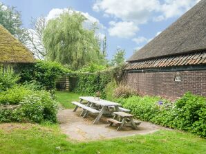 Child-friendly and cosy farmhouse - 't Zand - image1