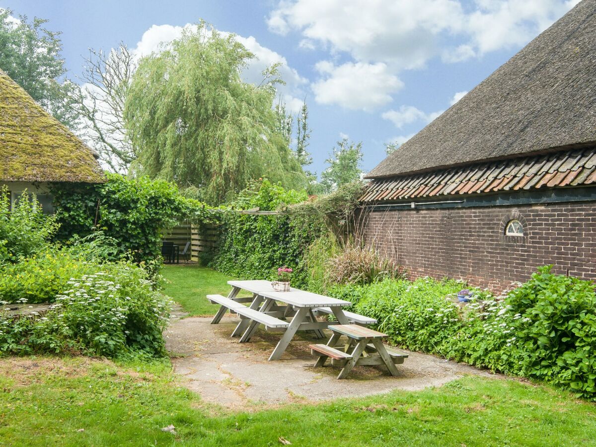 Farmhouse 't Zand Outdoor Recording 1