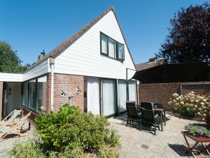 Holiday house Attractive holiday home with garden - South-Holland - image1