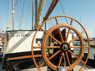 Huisboot Leiden  35