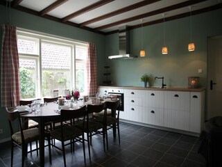 Farmhouse Doorn Features 23