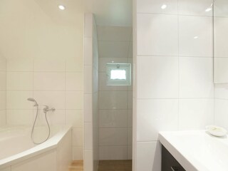 Farmhouse Doorn Features 29