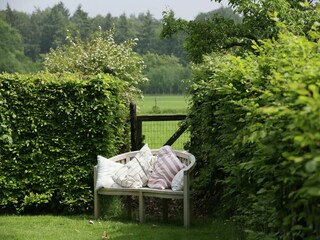 Farmhouse Doorn Outdoor Recording 8