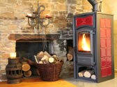 Crackling fireplace for cosy hours