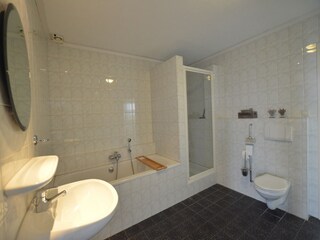 Farmhouse Venhorst Features 25