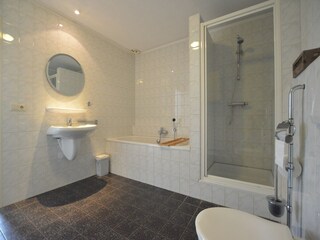 Farmhouse Venhorst Features 26