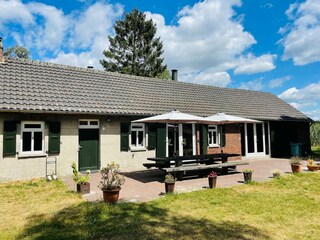 Type de propriété : Ferme Stramproy Enregistrement extérieur 1