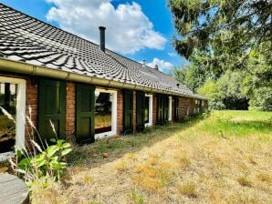 Spacious Farmhouse near Forest in Stramproy - Stramproy - image1