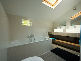 Farmhouse Stramproy Features 25