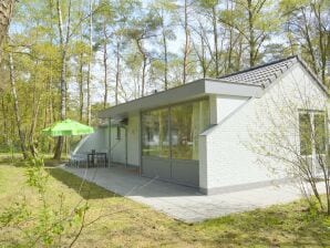 Casa de vacaciones aislada en Limburgo en medio de un increíble bosque - Stramproy - image1