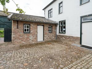 Farmhouse Klassischer in Bemelen (Margraten) mit Terrasse - Margraten - image1