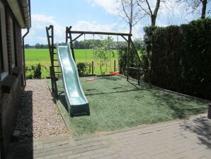 Detached farmhouse with play loft - Diepenheim - image1