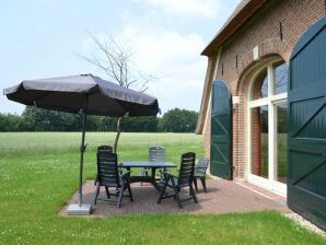 Farmhouse Monumentaler Bauernhof in der Eschenlandschaft - Geesteren - image1